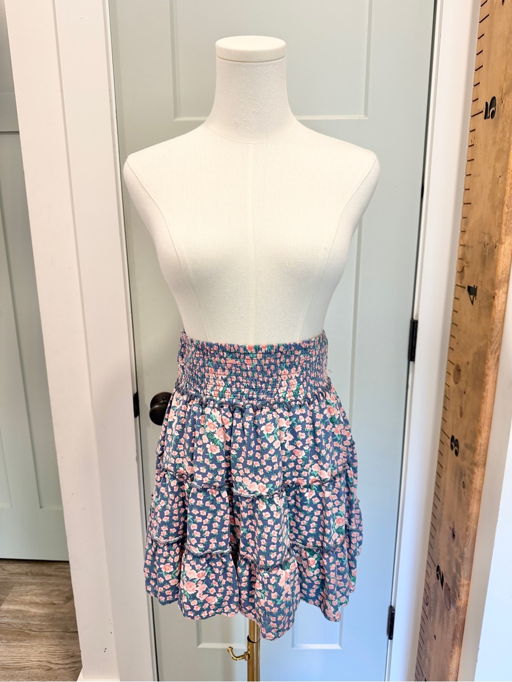 American Eagle Tiered Mini Skirt Ditsy Floral Coquette Garden Fairy Feminine - Picture 2 of 6
